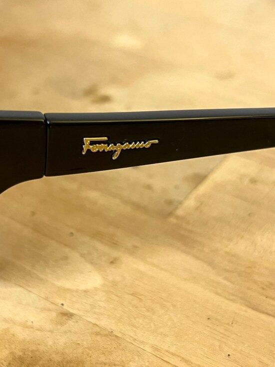 NEW Salvatore Ferragamo Sunglasses in Black main image 5